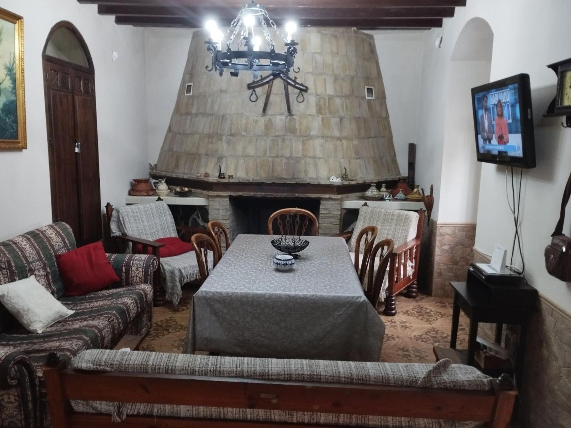 Hébergement de vacances Rural House Santa F With Private Swimming Pool